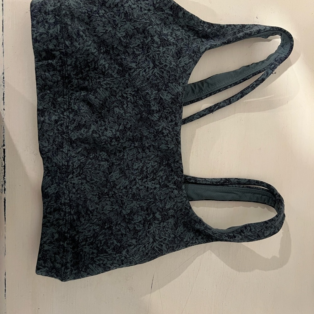 Athleta Exhale Sports Bra D-DD